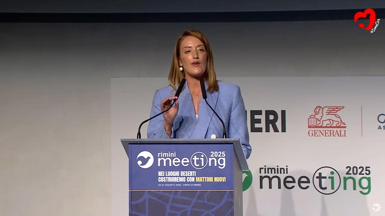Europa, Metsola cita Draghi: "Lo status quo non basta. Cambiamo o siamo destinati all'irrilevanza"