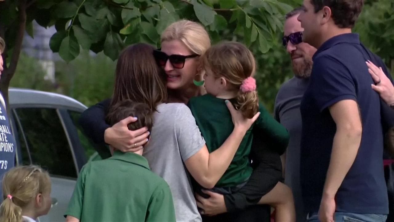 Minneapolis, spari in chiesa con annessa scuola. La polizia: "Morti e feriti. Ucciso lo sparatore"