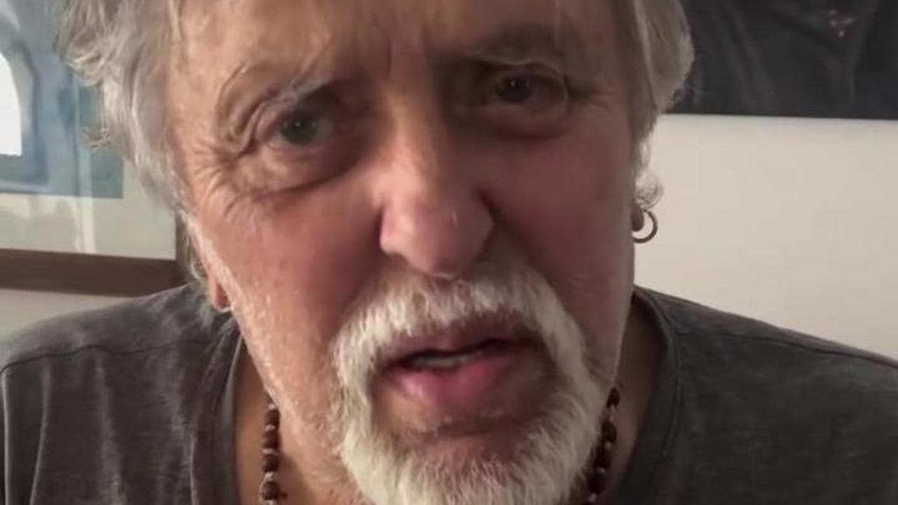 Maurizio Mattioli dato per morto, l’attore sbotta sui social: "Piantatela cogli***, sono vivo"
