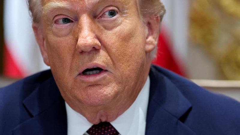 Dopo i dazi, altro colpo per Trump: stop alla procedura rapida per le deportazioni dei migranti