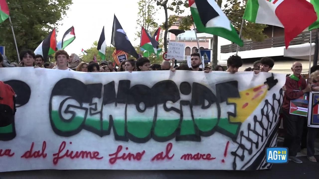 Corteo pro Palestina a Venezia, il messaggio della Flotilla: "In viaggio per rompere l'assedio"