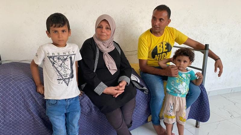 Shaaban Aldahdouh e la sua famiglia