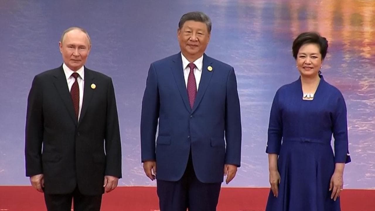 Cina, Putin ricevuto da Xi Jinping al vertice di Tianjin