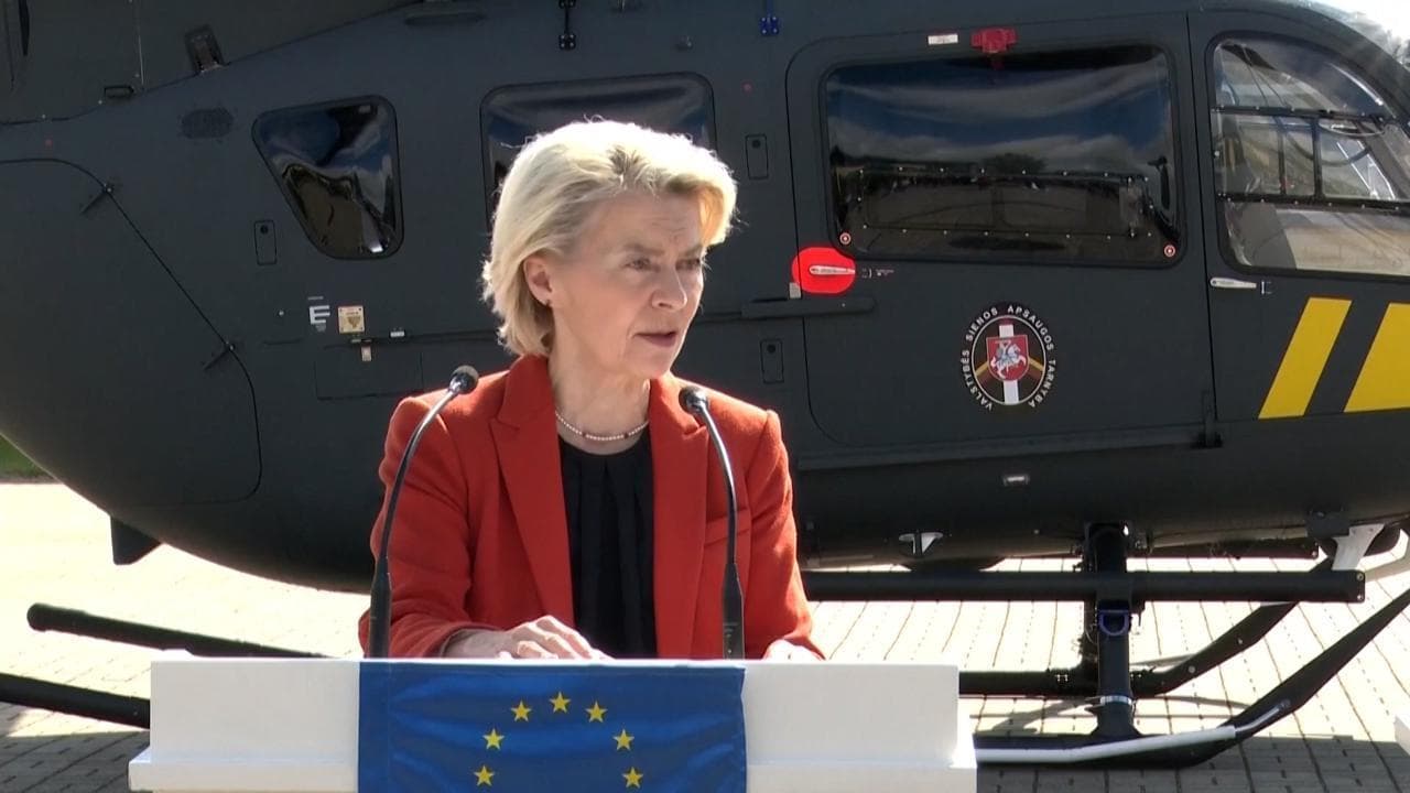 Ucraina, Von der Leyen: "La Russia predatrice pagherà i danni della guerra"