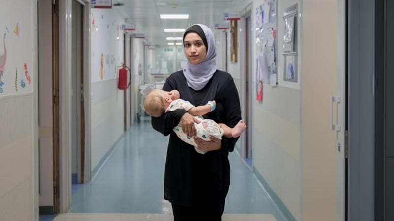 Dalla casa con piscina al corpo mutilato: storia del piccolo Hani, in Italia dopo le bombe di Gaza