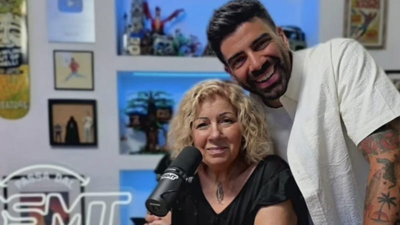 Gianluca Gazzoli con la mamma Giovanna nello studio di Passa al BSMT