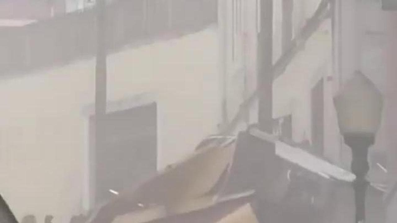 Lisbona, deraglia la storica funicolare Elevador da Glória: ci sono vittime