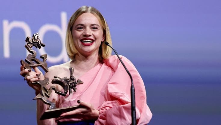 Luna Wedler ha vinto il premio Marcello Mastroianni per "Silent Friend"
