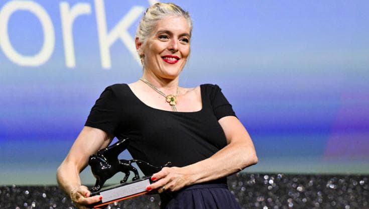 La regista Valerie Donzelli ha vinto il premio per la migliore sceneggiatura per "A Pied d'Oeuvre"
