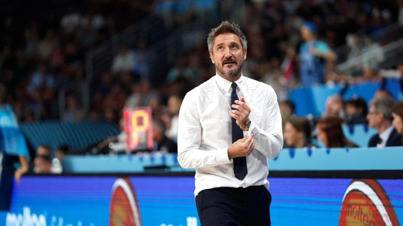 Pozzecco annuncia in lacrime l’addio alla Nazionale di basket: “Decisione mia, è stato un onore”
