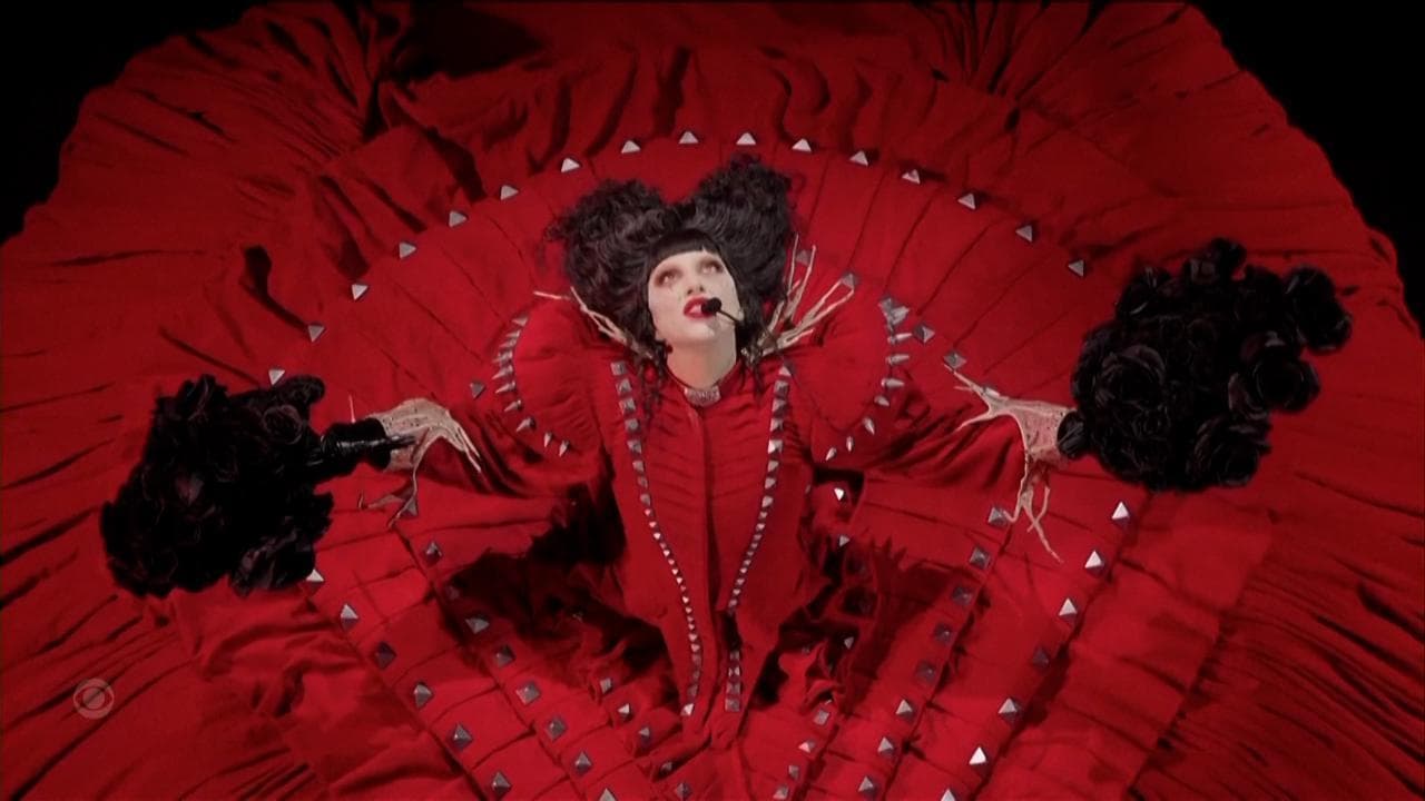 Mtv Video Music Awards, Lady Gaga artista dell'anno: la performance