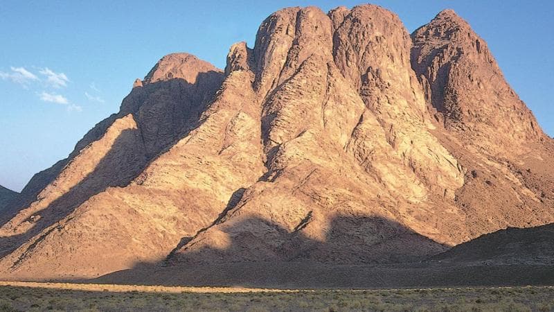 Un resort di lusso ai piedi del Monte Sinai: il piano egiziano minaccia l’area sacra a tre religioni
