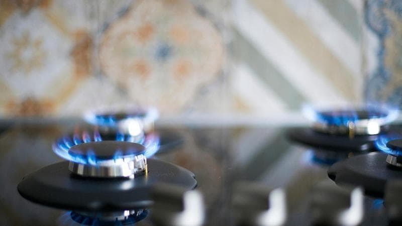 Bollette gas, mercato in stallo. Ecco perché conviene bloccare il prezzo in vista dell’autunno