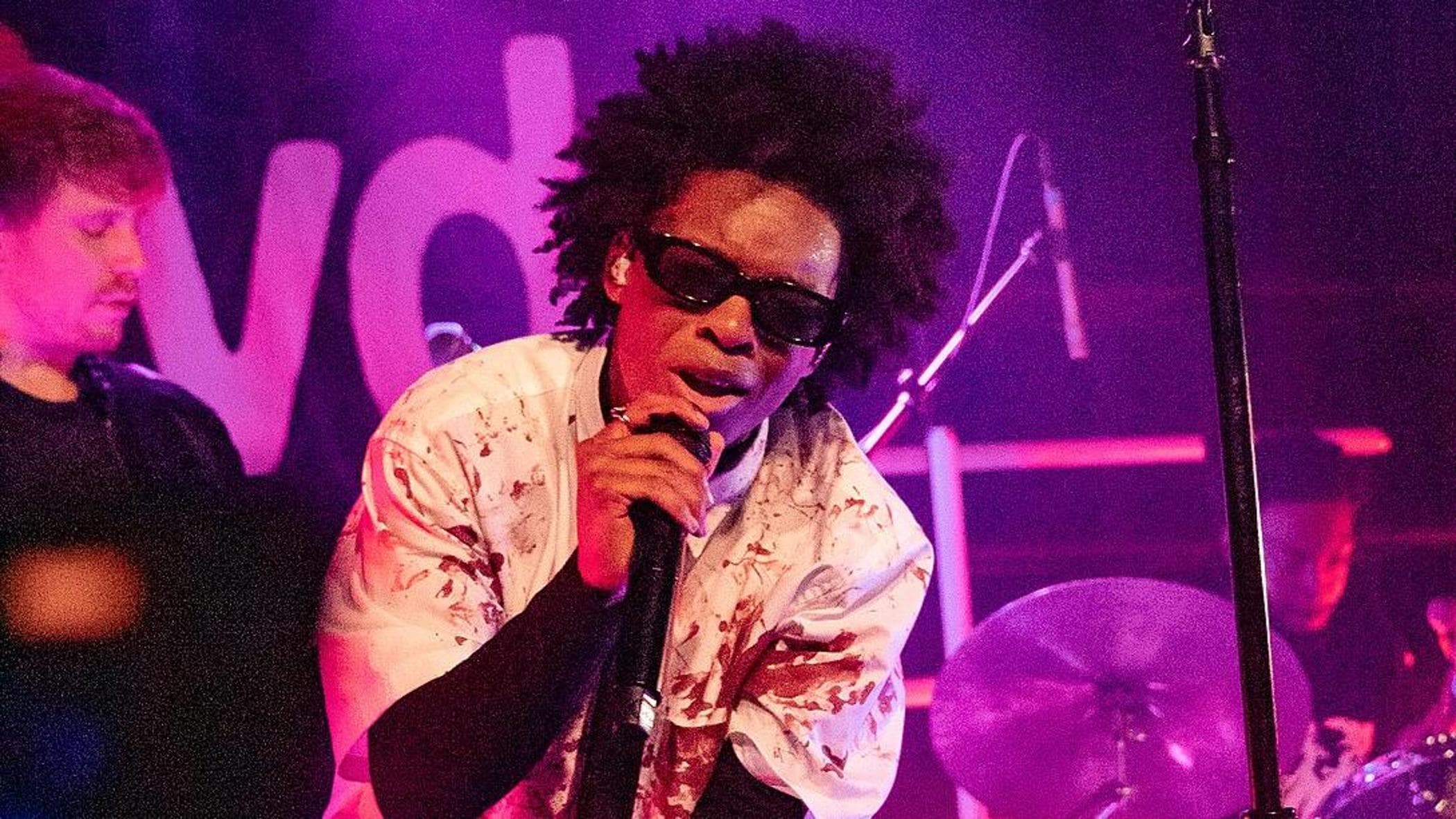 David Rapper Tesla Trovato un cadavere nella Tesla di D4vd, il rapper che aveva duettato ...