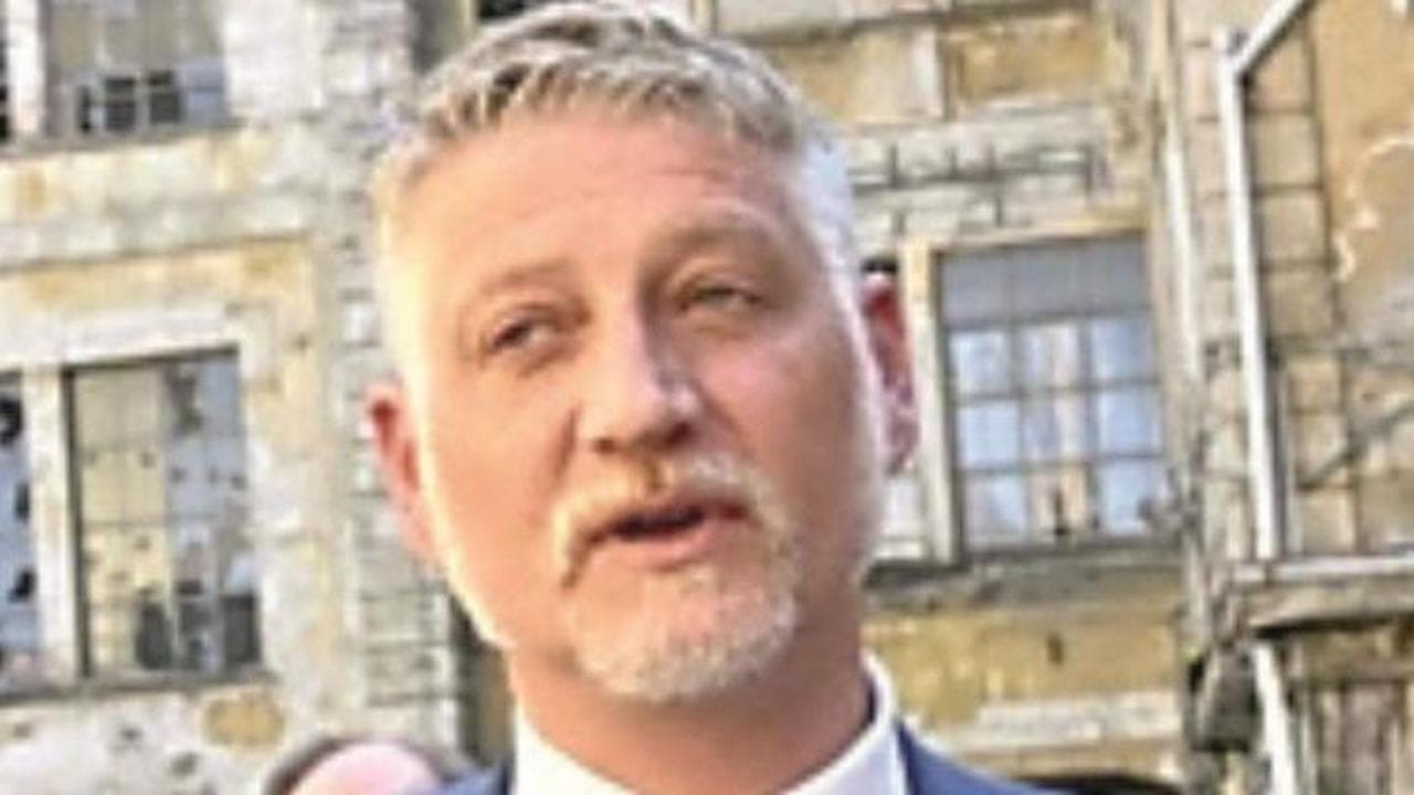 Alessandro Giuli, un anno al Mic: video autocelebrativo sui social, critiche dal Pd e ironie online