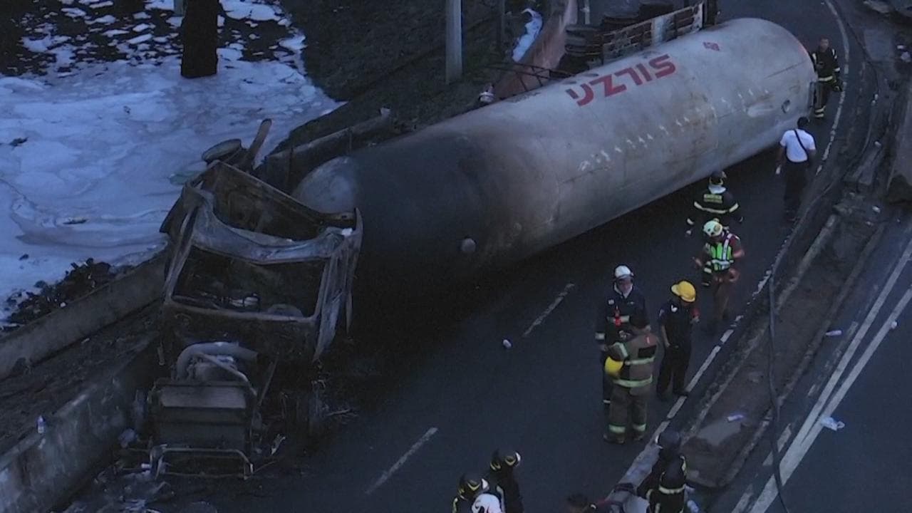 Camion cisterna carico di gas esplode a Città del Messico