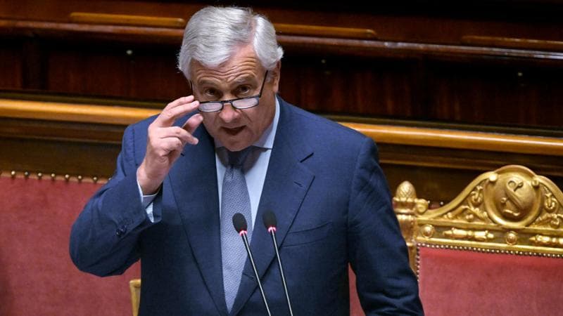 Tajani in aula: “Stop carneficina a Gaza”. Scintille con i 5S: “Ministro influencer prezzolato”