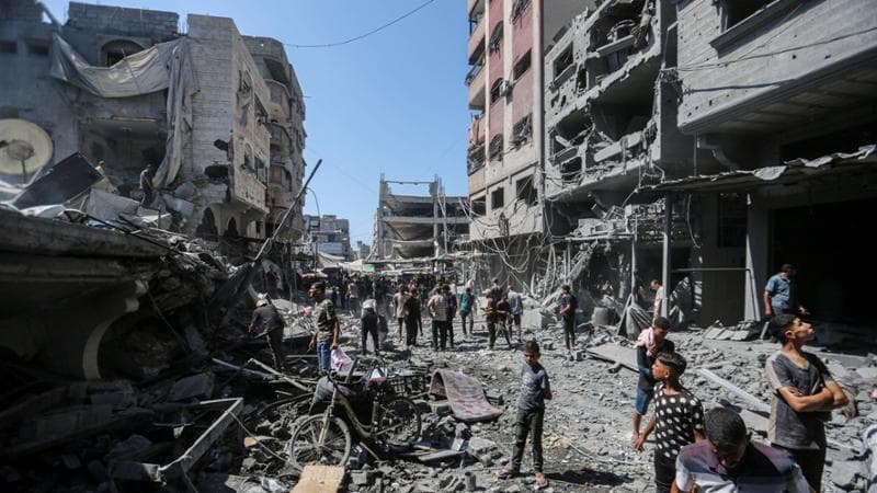 La testimonianza da Gaza City: “Gli edifici ci crollano intorno, il nostro mondo sta finendo”