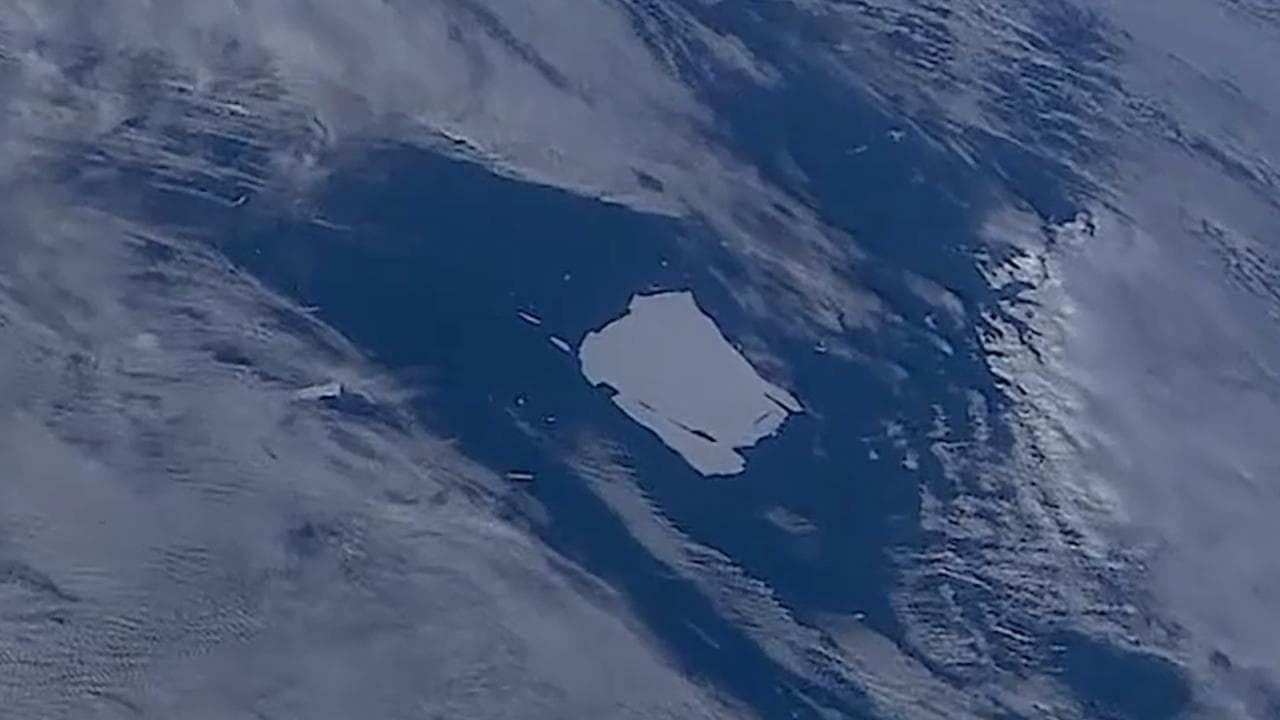 L'iceberg più grande del mondo si sta sciogliendo: la conferma dalle immagini della ISS