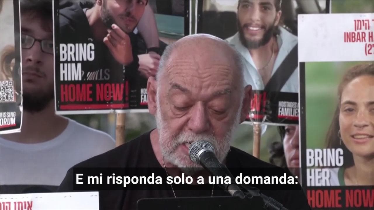 Tel Aviv, le famiglie degli ostaggi contro Bibi: "Se fossero nei tunnel i suoi figli che farebbe?"