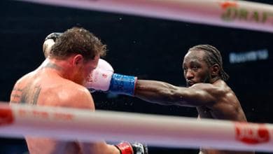 Crawford, vittoria storica a Las Vegas: Canelo Alvarez giù dal trono