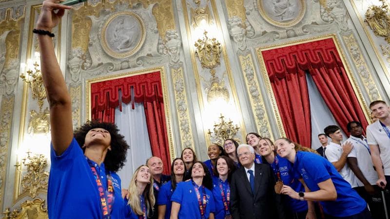 Mattarella contro gli hater dell’Italia del basket: “Miseri atti di inciviltà razzista”