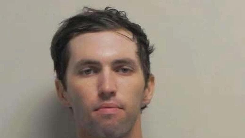 Tyler Robinson confessò online di aver ucciso Kirk. Il suo dna sul luogo del delitto