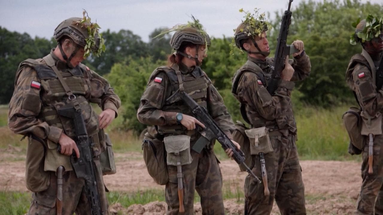 Polonia, una manager tra le migliaia di volontari: "Pronta a combattere per proteggere mio figlio"