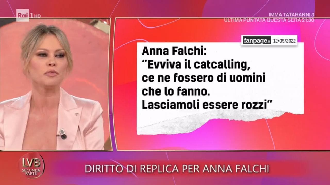 Anna Falchi: "Il cat calling? A me non dà fastidio è un complimento". La reazione di Caterina Balivo