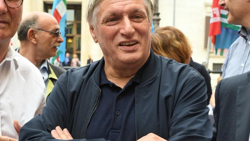 Gli ottant’anni di Don Ciotti il prete che consola anche noi laici