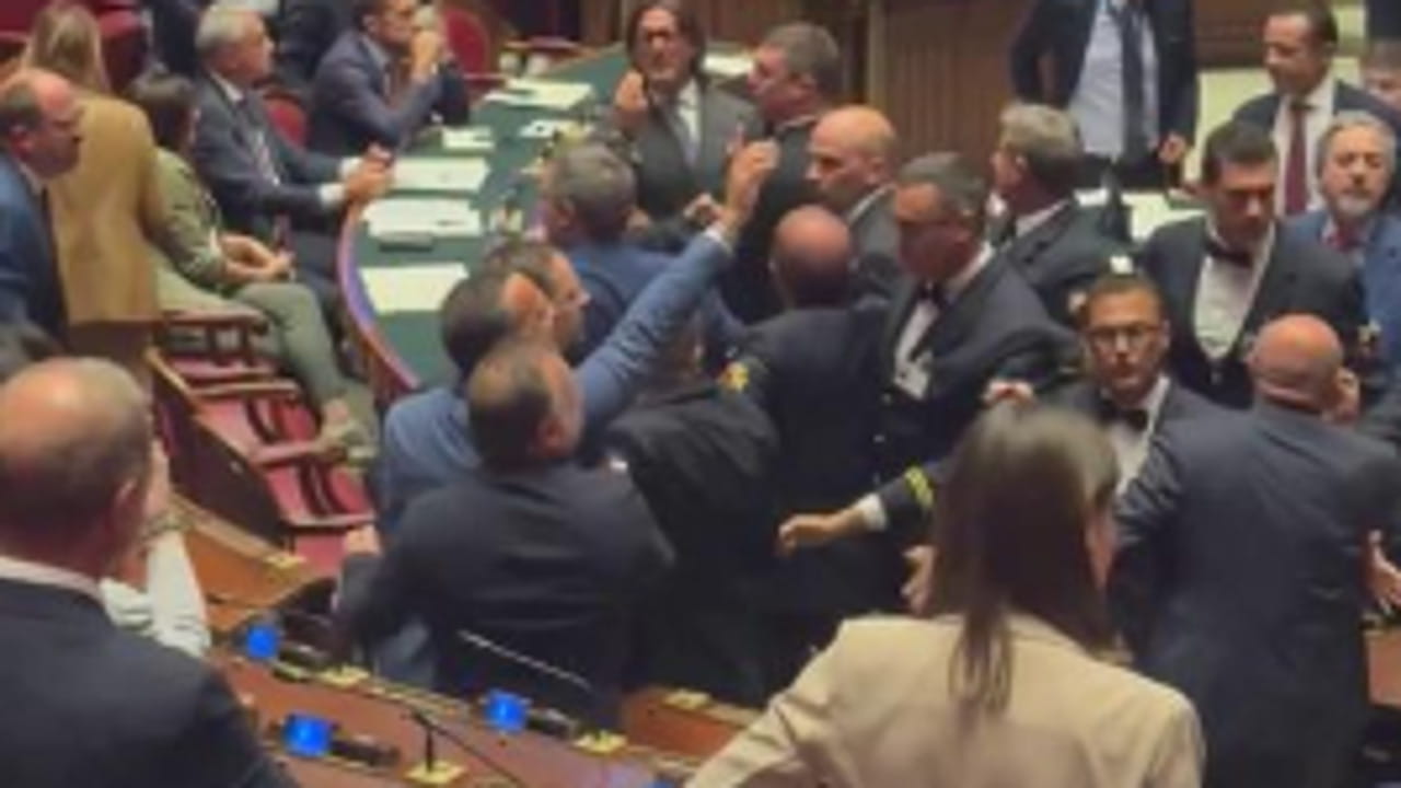 Giustizia, alla Camera votazione finale: ed è subito rissa