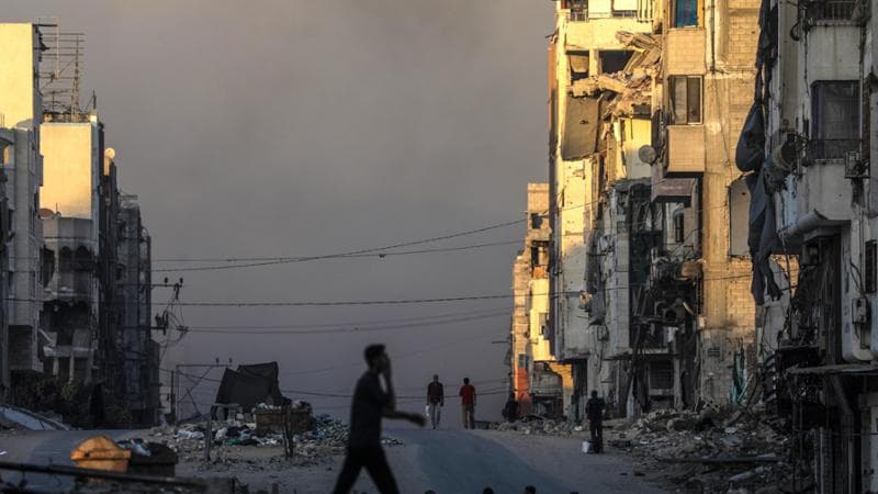 Gaza, 480 mila sfollati. Israele allarga l’offensiva: “Ora attacchi mai visti”