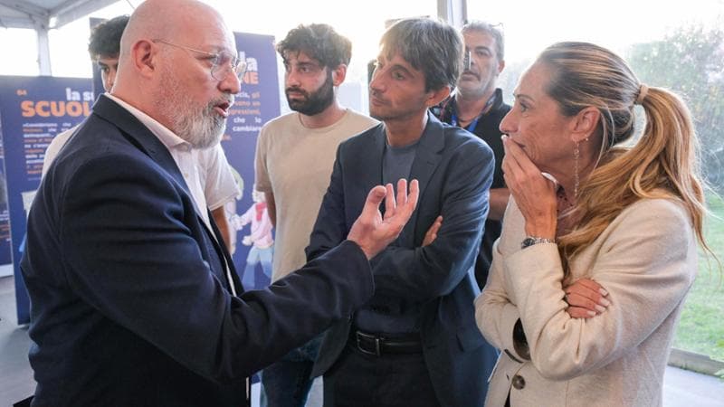 Stefano Bonaccini&nbsp;con Giovanni Donzelli e Arianna Meloni&nbsp;

