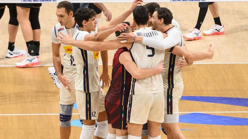 Gli azzurri contro l'Argentina (foto Fipav)