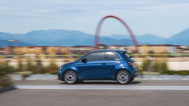 18.950 Euro'dan Fiat 500 Hibrid Torino, ilk çıkışını Home Lounge'da yapacak