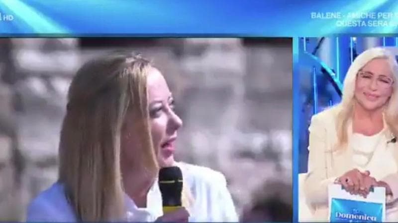 La premier in collegamento con Domenica In
