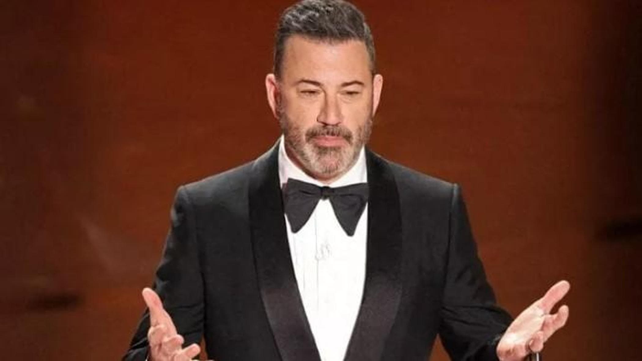 アメリカ、ジミー・キンメルは、カークとトランプの刑を停止した後、テレビに戻ります