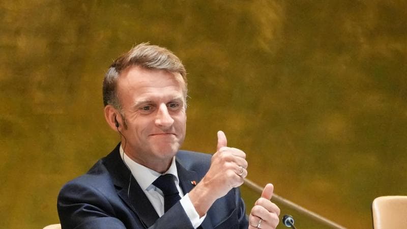Parigi al lavoro sulla tregua con una forza internazionale, ma teme ritorsioni di Israele