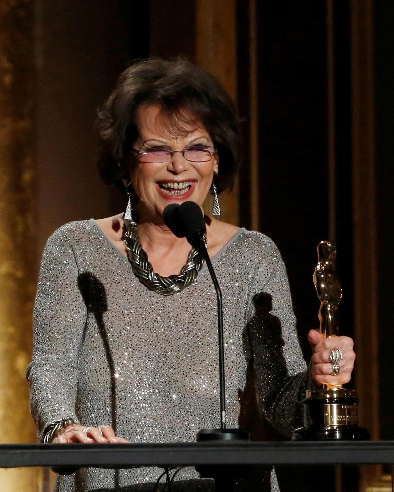Nel 2013 a Hollywood dove accetta l'Oscar onorario per il costumista Piero Tosi