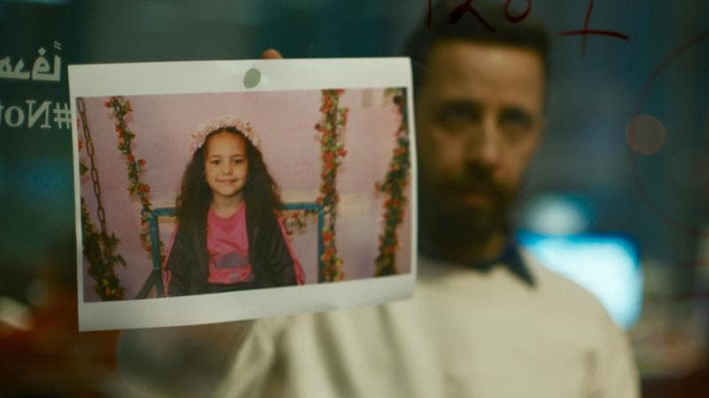 Appena uscito in Italia, La voce di Hind Rajab di Kaouther Ben Ania racconta le ultime ore della bambina palestinese di cinque anni rimasta bloccata nell’auto con i suoi familiari, uccisi dalle bombe israeliane nella striscia di Gaza. webphoto
