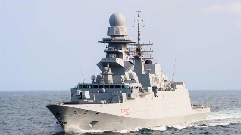 Quegli assalti dal cielo con bombe urticanti. Lo scudo della nave Fasan