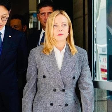 Manovra, la premier chiede soldi alle banche. “Ma non è punitivo”