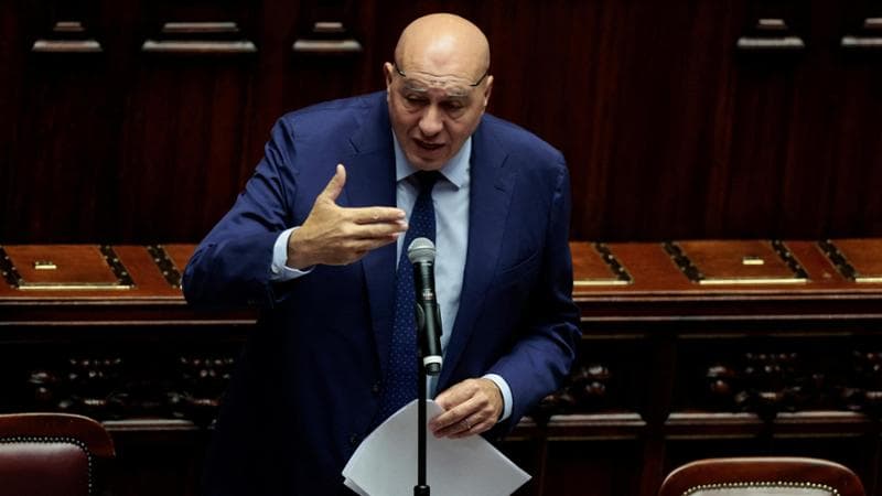 Flotilla, Crosetto: “In acque israeliane non garantiamo sicurezza”. Inviata una seconda nave