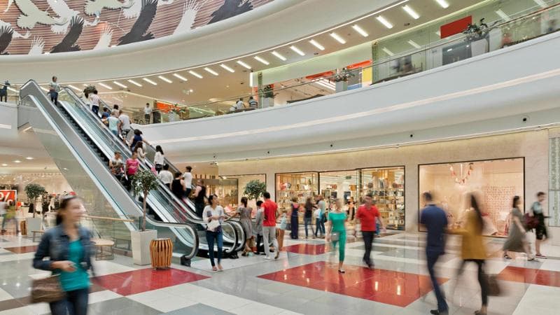 Consumi, agosto chiude con un debole +1% a valore nonostante le vacanze