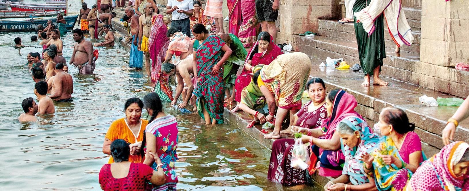 Vita e colori animano i Ghat, i gradini&nbsp;che portano lungo le sponde del Gange&nbsp;a Varanasi,&nbsp;

&nbsp;
