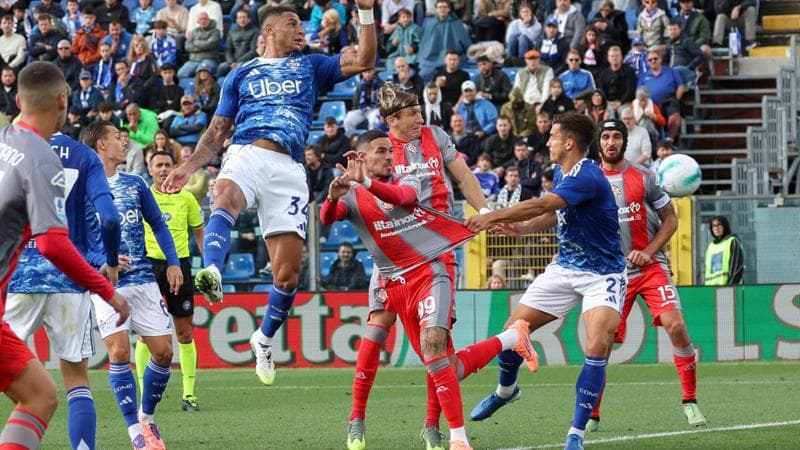 Al Como non basta il solito Nico Paz: la Cremonese impone il pari (1-1) con Baschirotto