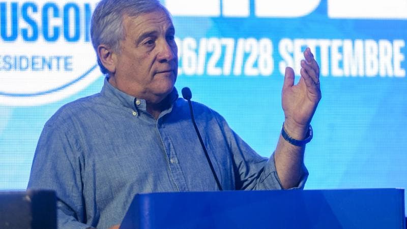 Forza Italia si smarca dagli alleati con il nuovo manifesto: no al populismo, più diritti