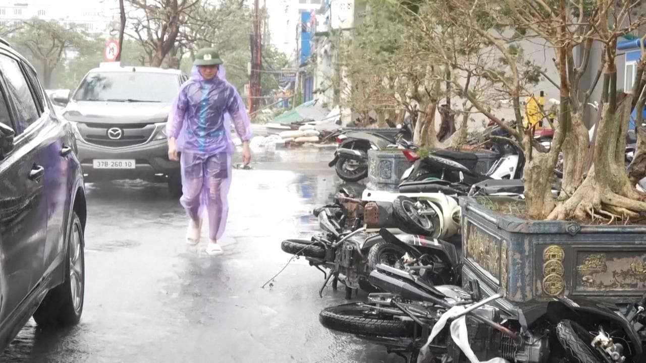 Vietnam in ginocchio per il tifone Bualoi: vittime, dispersi e 30mila evacuati