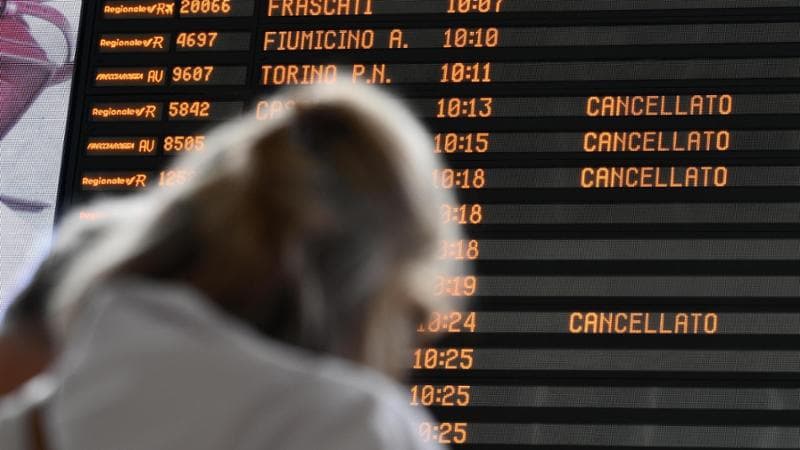 Treni, sciopero il 2-3 ottobre. Stop dalle 21: i collegamenti garantiti e come chiedere i rimborsi