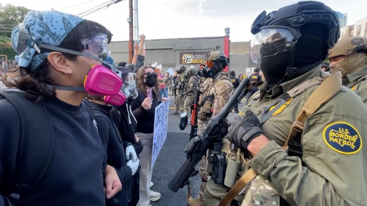 Stati Uniti, centinaia in strada a Portland contro le truppe inviate da Trump